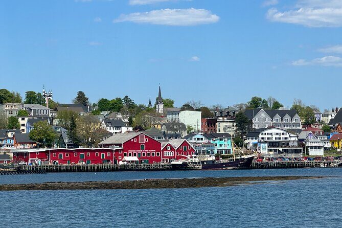 Private Guided Tour: Peggys Cove, Mahone Bay, Lunenburg & Ovens - What’s Included and What’s Not?
