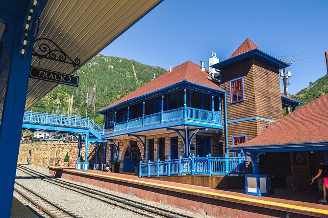 Private Pikes Peak COG Railway, Manitou & Garden of the Gods - Who Should Consider This Tour?
