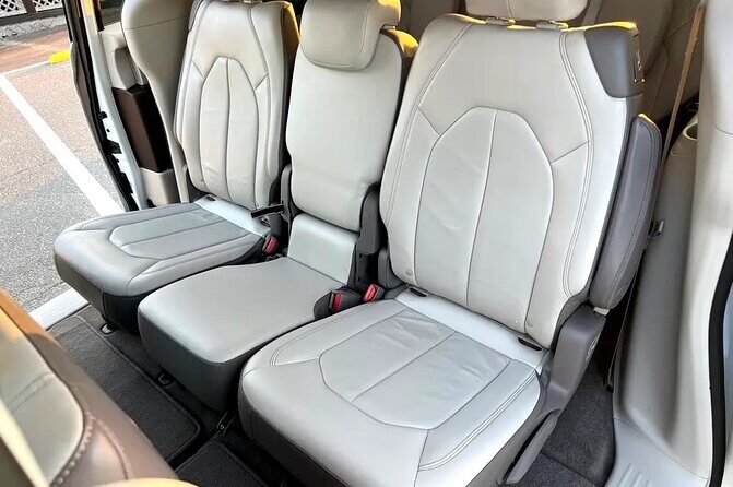 Private transfer in Orlando Airport Parks Shopping - What to Expect from Your Ride