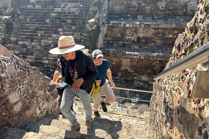 Pyramids of Teotihuacan with gastronomic and cultural experience. - Potential Drawbacks or Considerations
