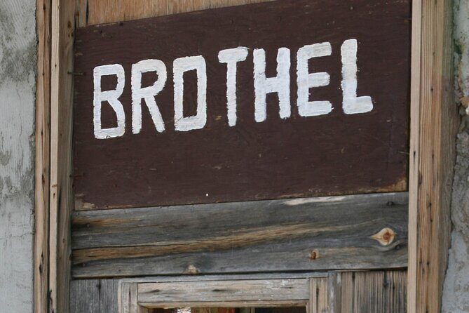 Secret Tales of the Red Light District Tour - Why You Should Consider This Tour