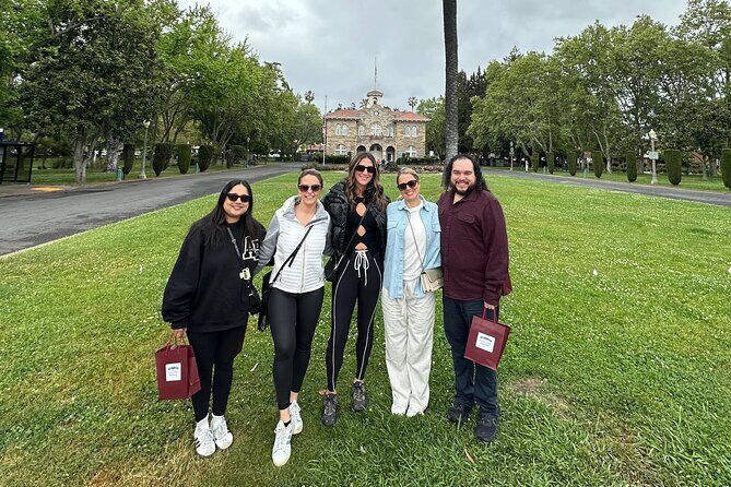 Snob Free Sonoma Plaza Walking Experience - What Reviewers Say