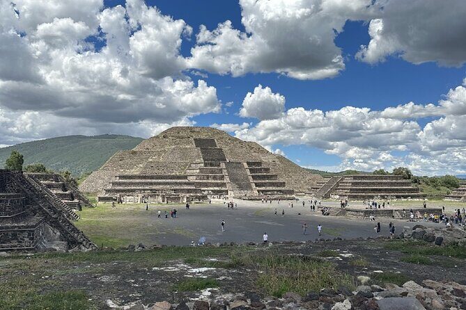 Teotihuacán Pyramids Private Tour From Mexico City - Detailed Breakdown of the Experience
