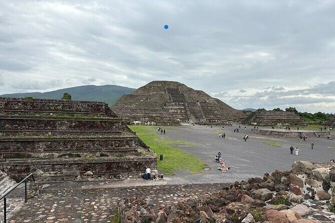 Teotihuacan Pyramids VIP Tour without Commercial Stops - Transportation & Logistics