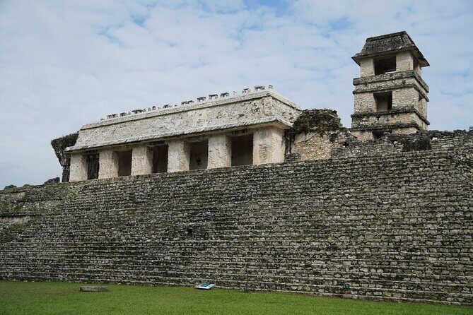 Tour in the Archaeological Zone of Palenque With Guide Included - Discovering Palenque’s Ruins: A Closer Look