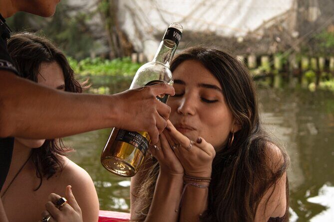 Xochimilco BOAT LIGHT PARTY WITH 1 DRINK AND 4 TAQUITOES + 18 - Pricing and Value Analysis