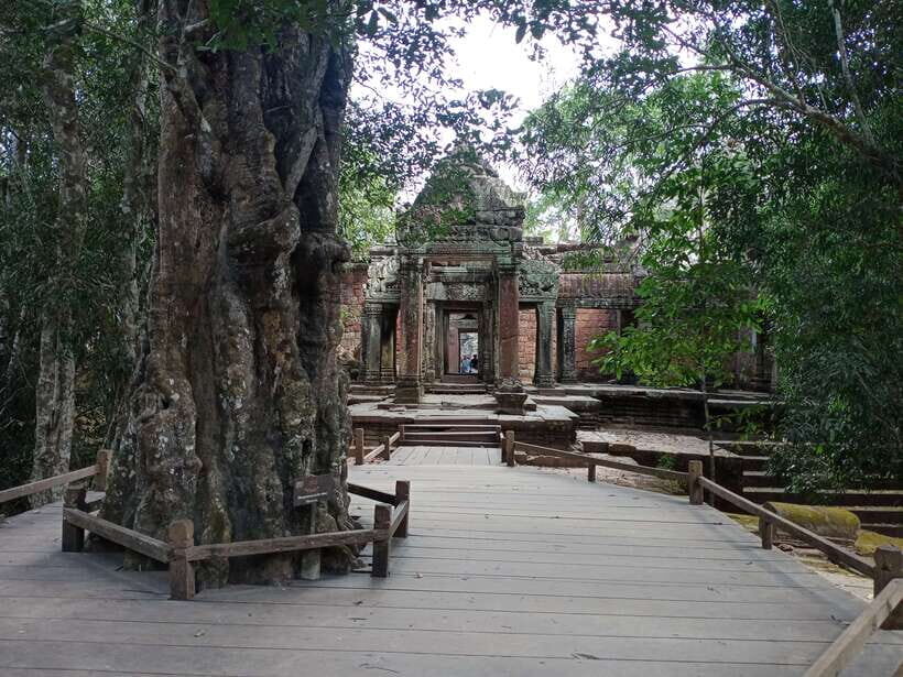 1-Day private Angkor Temple Tour from Siem Reap - What Sets This Tour Apart?