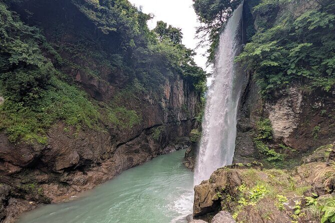 1 Day Tour from Kanazawa Tedori Gorge White Road and Shirakawa Go - Who Would Love This Tour?