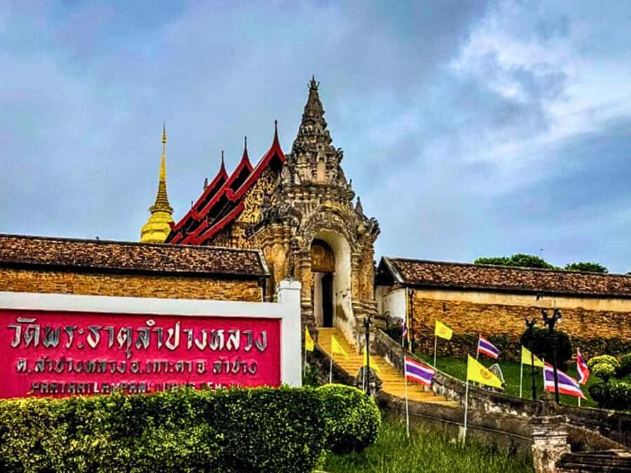 1-Day Trip: Private Van Rental with Driver for Lampang Tour - Exploring Lampang in Depth