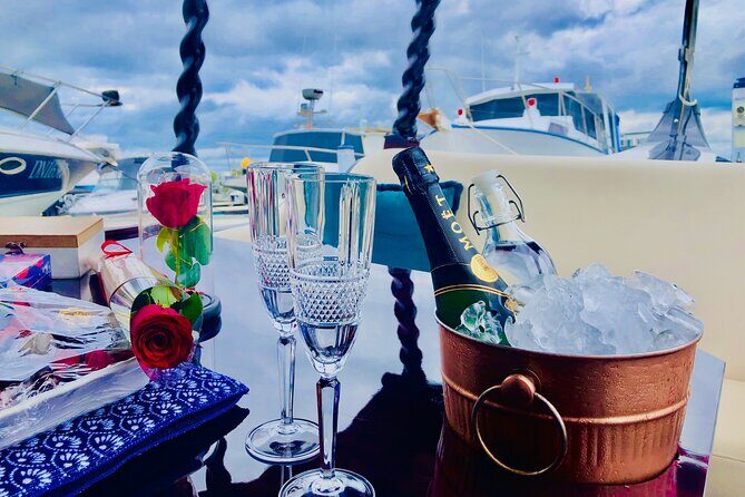 1 Hour Private Romantic Gondola Cruises in Banksia Beach - The Experience in Detail
