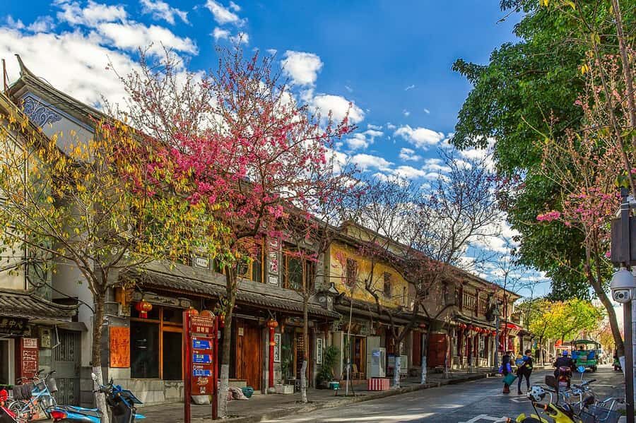 2-Day Lugu Lake: Boat Ride, Island Hike & Mosuo Cultural - Exploring the 2-Day Lugu Lake Tour in Depth