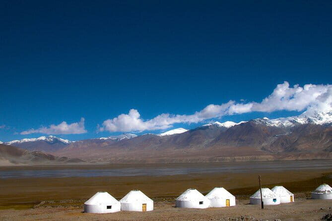 2 Day Tour to Tashkorgan with Baisha Lake and Karakul Lake - Day 2: Exploring Tashkorgan’s Historic and Natural Highlights