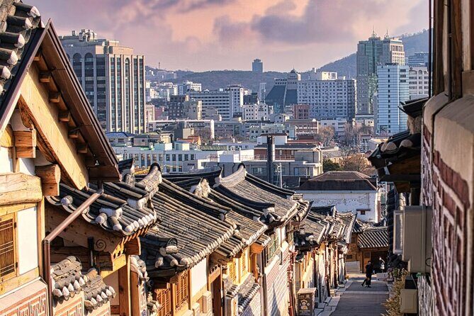 2 hr / Seoul Private Pedicab Tour : Bukchon Anguk Hanok Village - What Makes the Experience Special?
