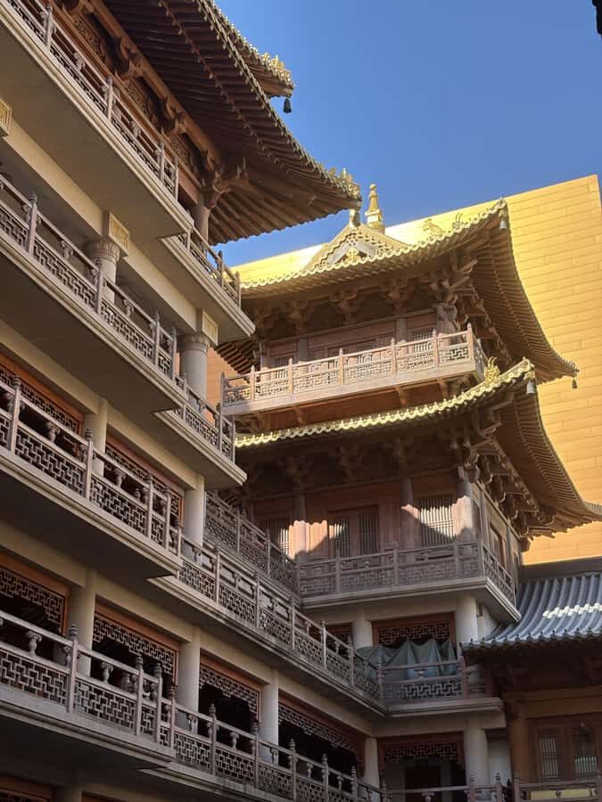 4-Hour Shanghai Dumpling Cooking & Ancient Temple Visiting - Who Will Benefit Most?