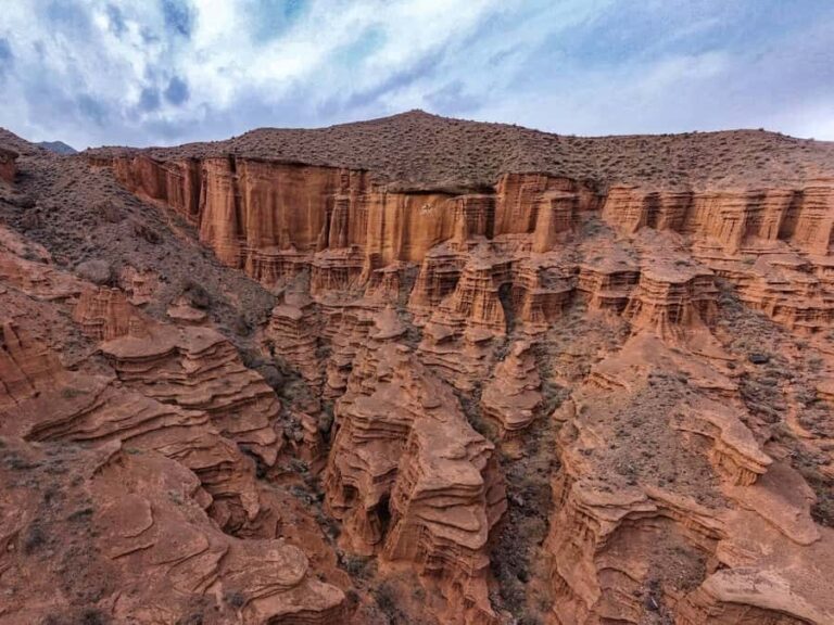 4 in 1 day: Burana tower, Canyons, Issyk-Kul, hot springs - What Makes This Tour Stand Out?  