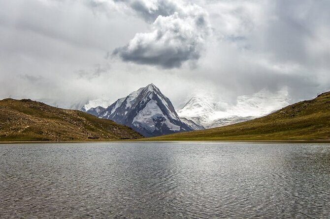 5 Day Adventure from Hunza Valley Rush Lake Trek - Things to Keep in Mind