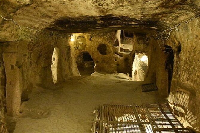 6 Hour Private Tour in Cu Chi Tunnels - Exploring the Cu Chi Tunnels: An Authentic Journey into Vietnams Past