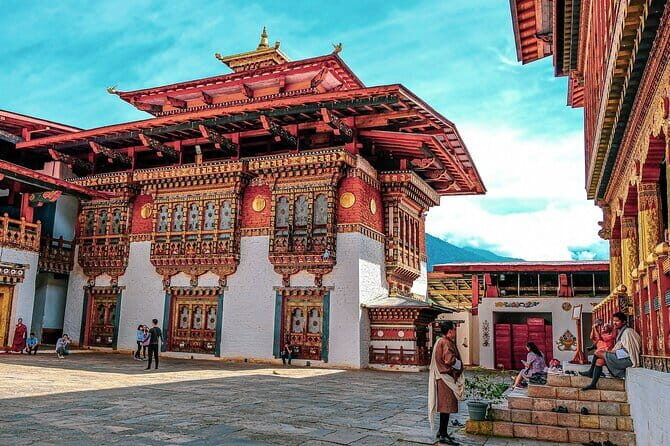 A 7-Day Journey Through the Land of Happiness - Exploring the Itinerary in Detail