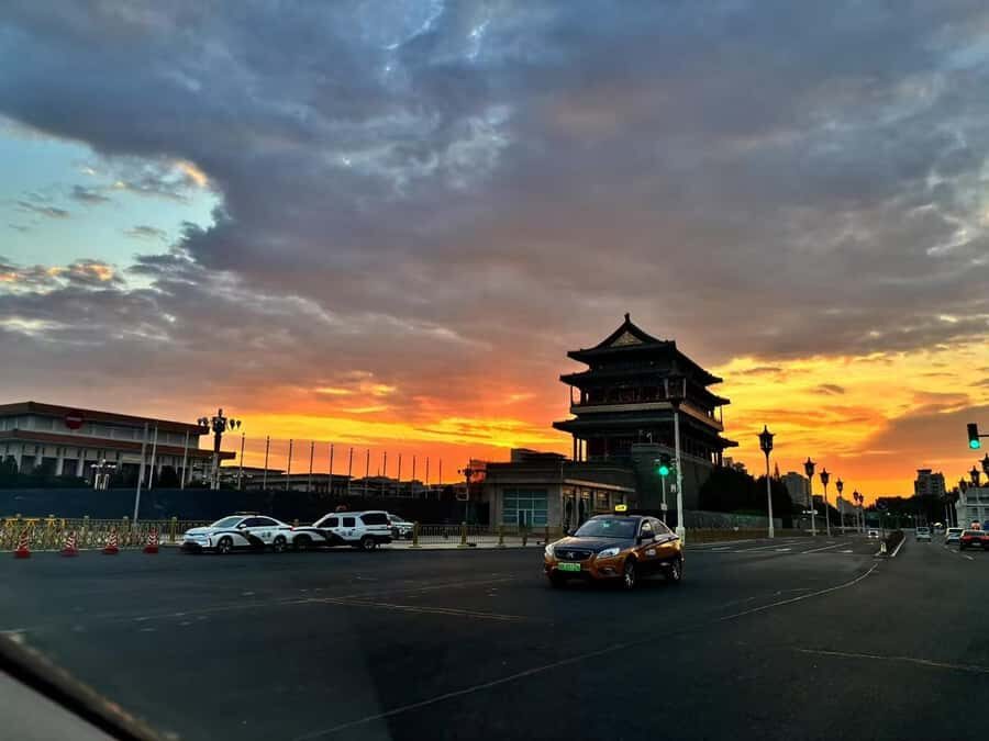 A Blessing Trip to Beijing Ditan Park and Yonghe Temple - First Stop: Ditan Park