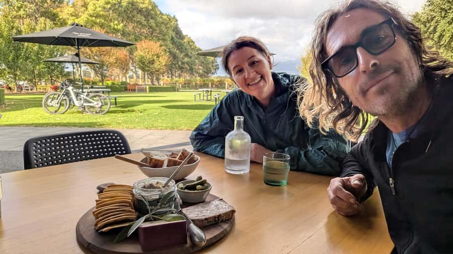 Adelaide Hills: Self-guided E-Bike wine tour with Lunch - Discovering the Adelaide Hills on E-Bikes
