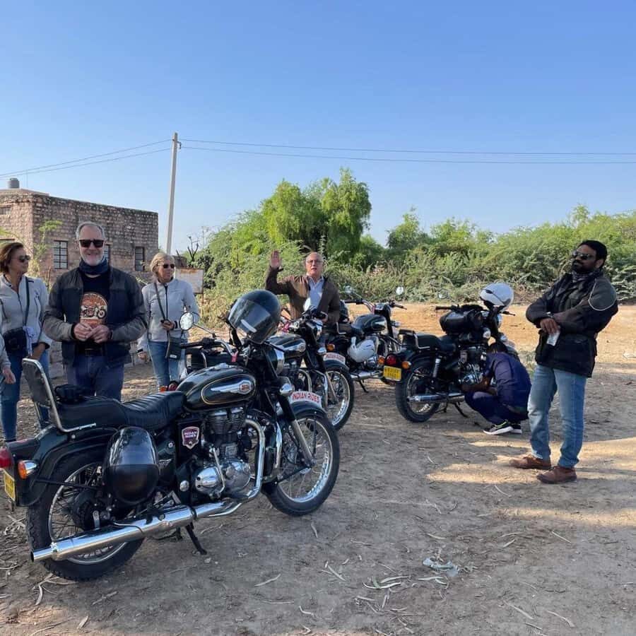 Agra: Evening Guided City Bike Tour with Hotel Pickup - The Route and Key Stops