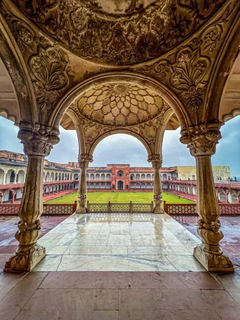 Agra Fort: Guided UNESCO Heritage Walking Tour - Who Would Enjoy This Tour?