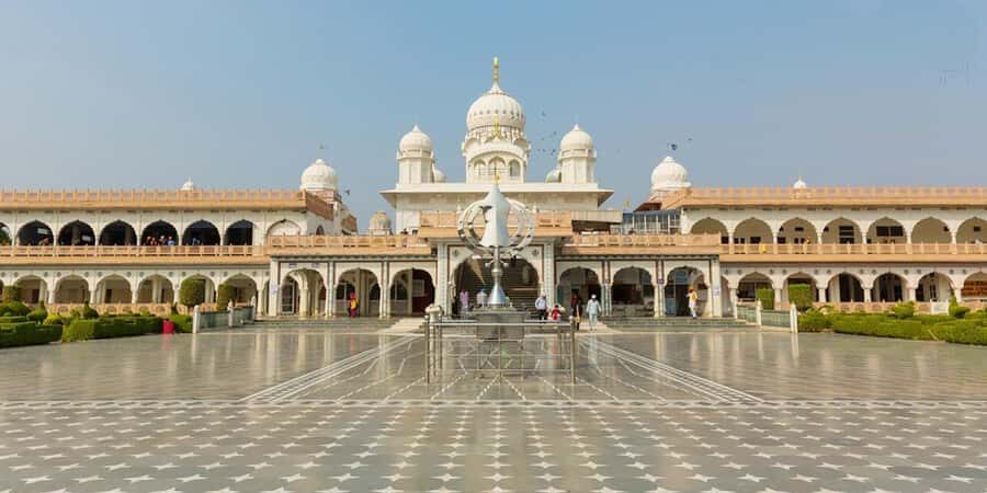 Agra: Private Guided Tour Of Gurudwara Dukh Nirwan Sahib - The Story Behind Guru Ka Taal