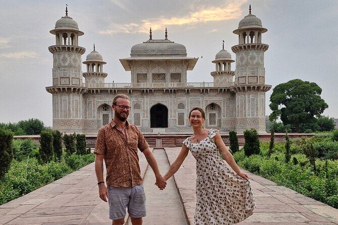 Agra Private Luxury Car Sightseeing Tour - What’s Included and What to Keep in Mind