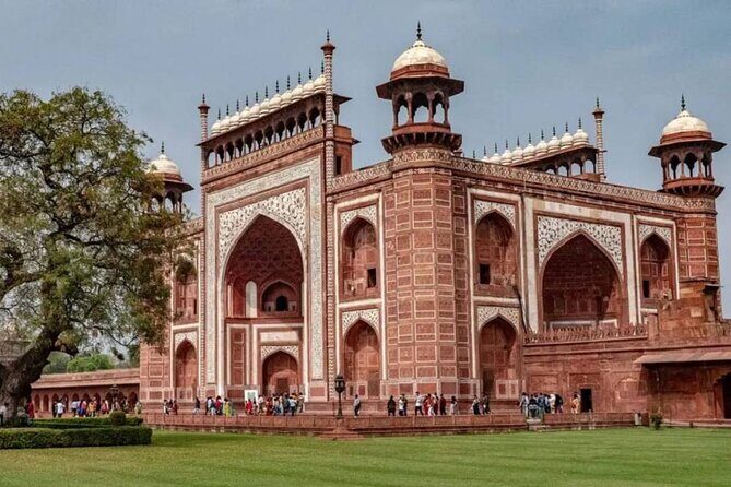 Agra: Skip-the-Line Taj Mahal & Agra Fort Private Tour - Who Should Consider This Tour?