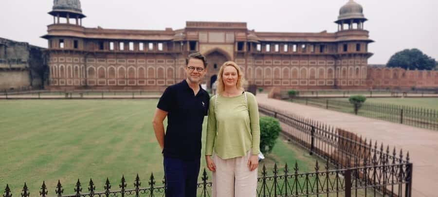 Agra: Skip-the-Line Taj Mahal & Agra Tour with Hotel Pick-up - Transportation & Group Dynamics