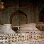 Agra: Taj Mahal & Mausoleum with Skip-the-Line Entry & Guide - Exploring the Taj Mahal: A Closer Look