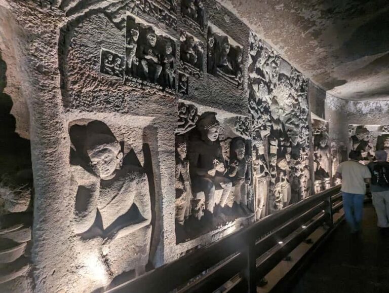 Ajanta & Ellora Caves Trip From Mumbai & Aurangabad - Visiting Ajanta Caves: Art and Murals that Speak