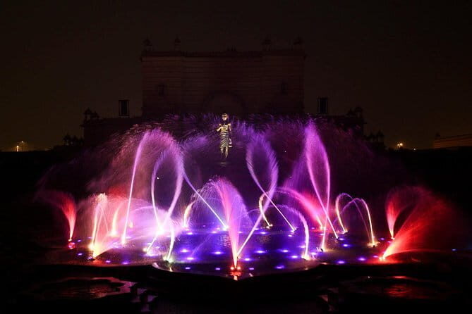 Akshardham Temple Exhibition, light and Water show With Transfers - A Closer Look at the Akshardham Tour Experience