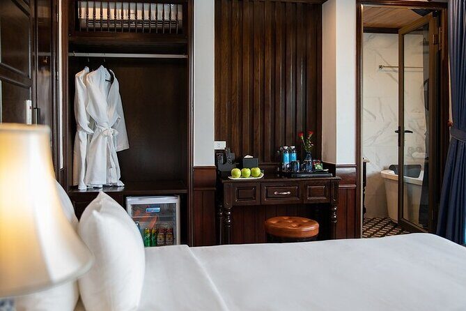 All-Inclusive 2 Day/1 Night Halong Luxury Cruise, Meals, Cave, Kayaking,Swimming - The Itinerary in Detail