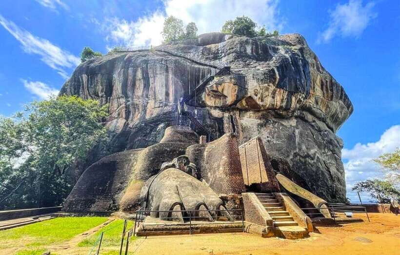 All-inclusive Sigiriya Fortress and Wildlife Safari - Exploring the Itinerary in Depth