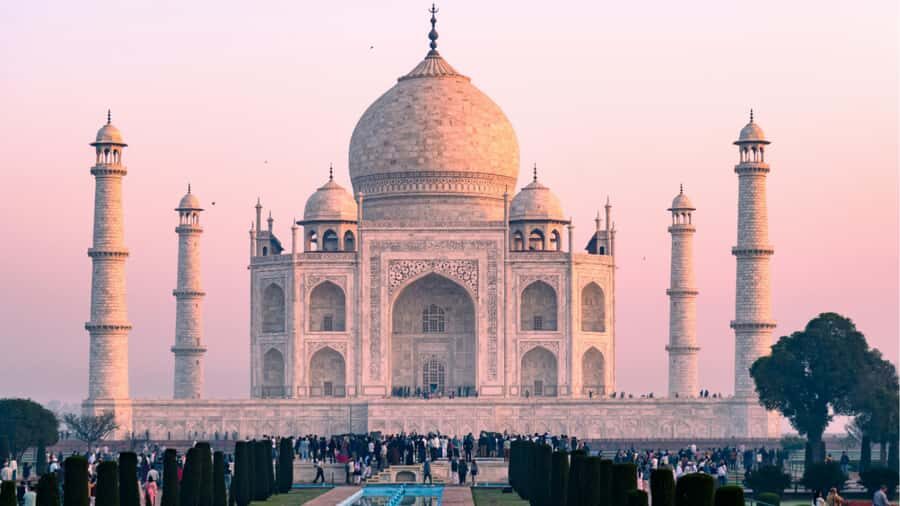 All Inclusive Taj Mahal Agra Same Day Trip From Delhi by Car - How the Day Unfolds