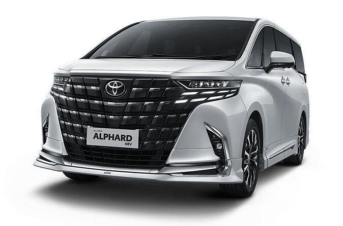 Alphard Luxury Airport Transfer Bali - The Journey: Punctual and Scenic