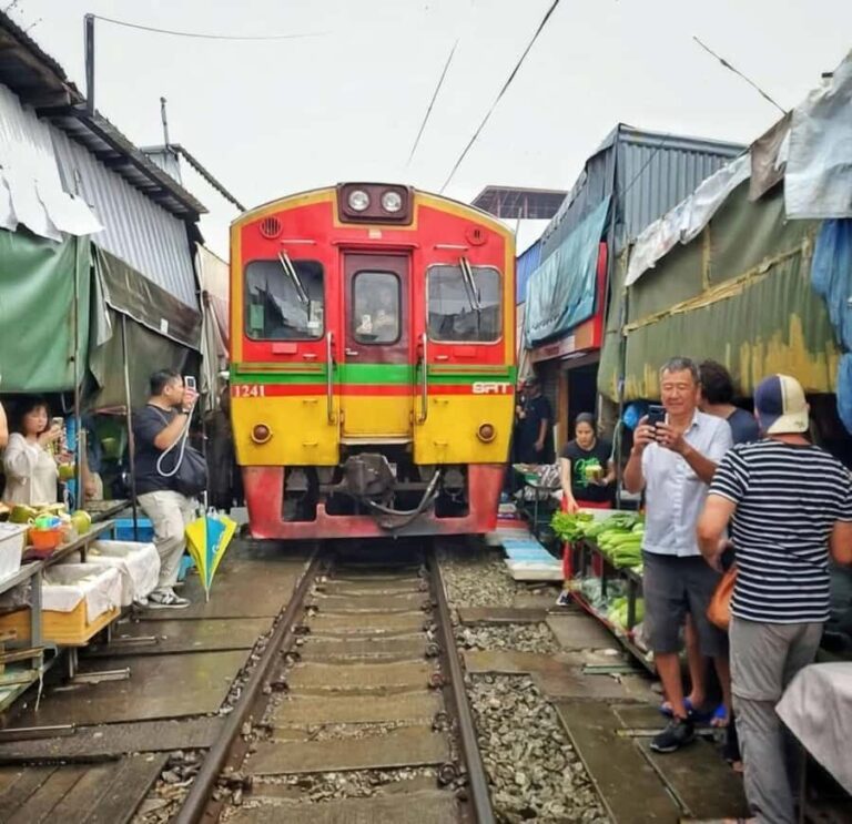 Amazing Maeklong Railway Market [ only on Fri, Sat, Sunday ] - The Value of This Tour