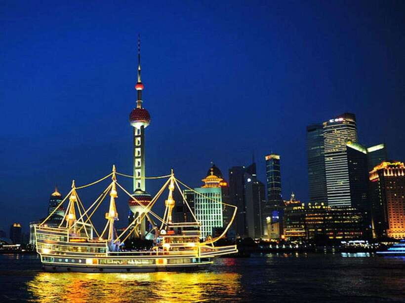 Amazing Shanghai Night Lights:River Cruise &Private Transfer - Why Travelers Love This Experience