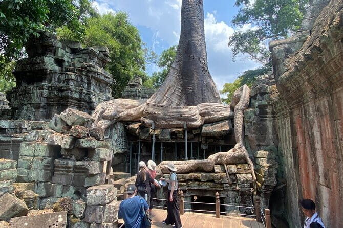 Angkor Wat Full Day Shared Tour with Guide - Who Will Love This Tour?