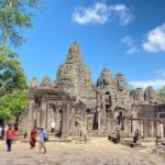 Angkor Wat Sunrise Shared Tour with Guide and Bus - What the Reviews Say