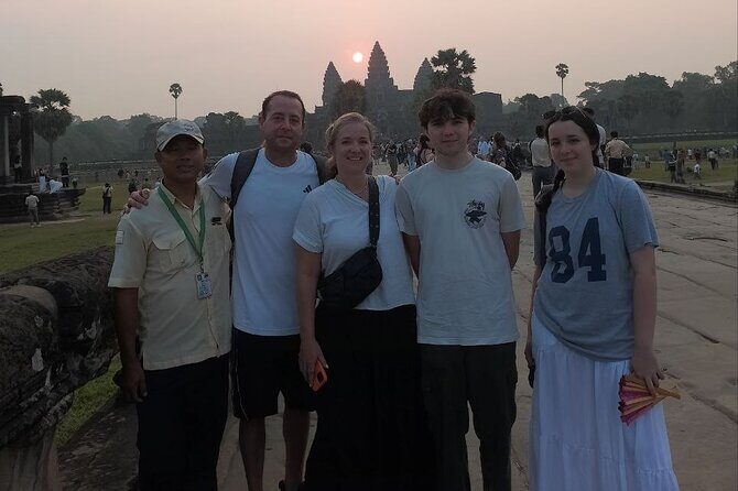 Angkor Wat Sunrise Shared Tours, Bayon, Ta Prohm & Kravan Temple - An In-Depth Look at the Tour Experience