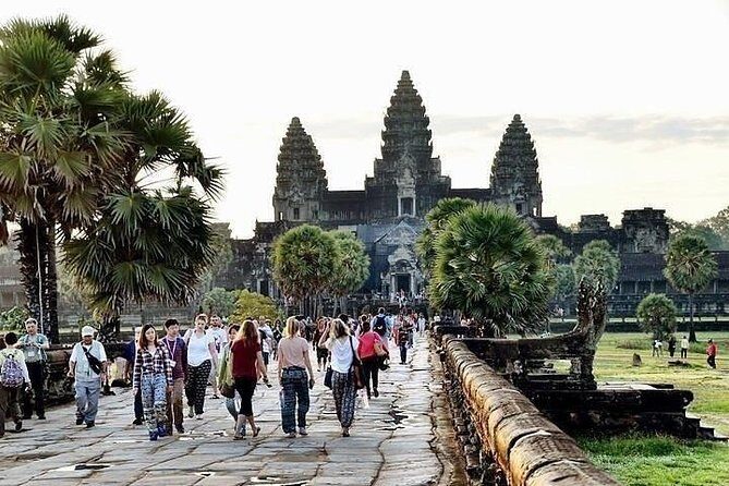 Angkor Wat Sunrise Small-Group Tour From Siem Reap - Free Hotel Pickup - Who Will Love This Tour?