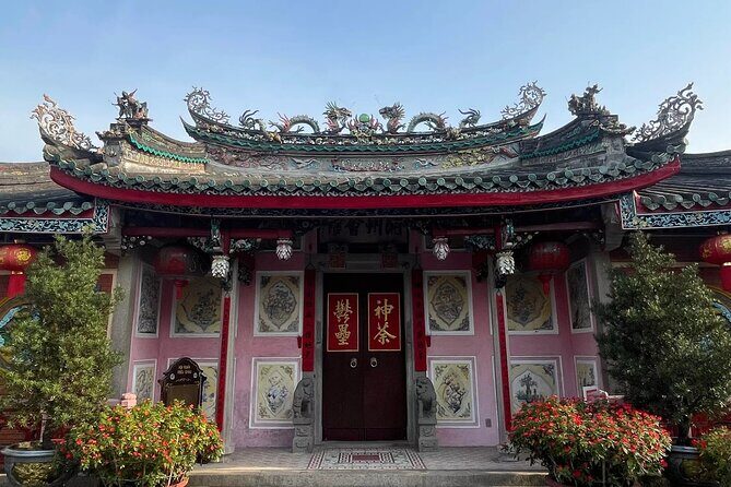 Antique Wells to French Facades: Self-Guided Hoi An Old Town Tour - Practical Details and Usage