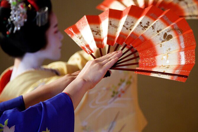 Authentic Maiko ExperienceKyoto Dinner (Free drink) at Noh Stage - The Highlights: Why This Experience Stands Out