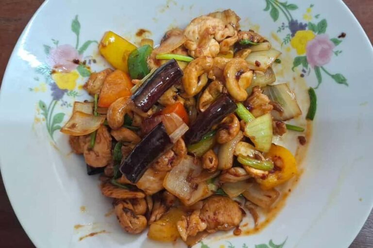 Ayutthaya: Thai Cooking Class with Market Tour & Pickup - Transportation, Timing, and Group Size