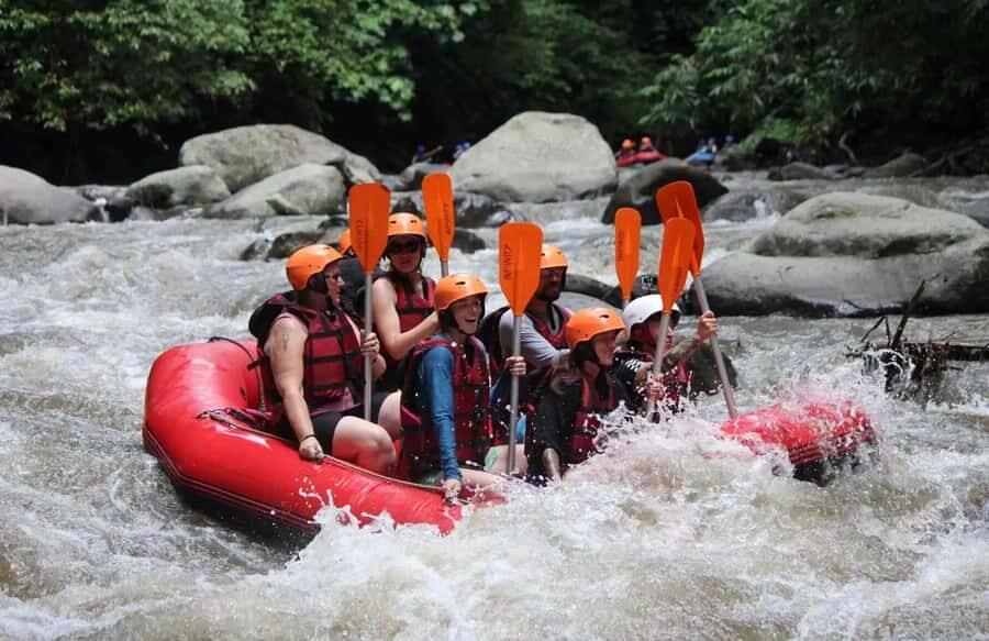 Bali: Ayung River Rafting with Buffet Lunch and Hotel Pickup - The Buffet Lunch: A Reward with a View