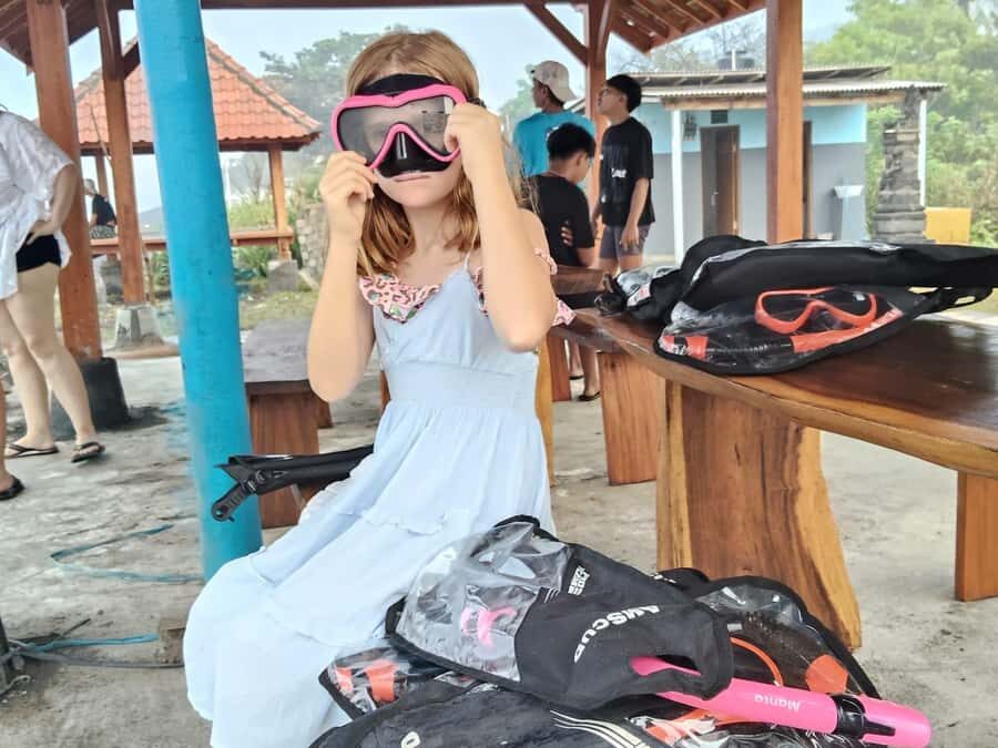 Bali: Fishing Charter Private Boat with Lunch & Hotel Pickup - Lunch on the Water: A Fish Feast