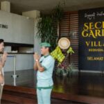 Bali: Handara Gate, Ulun Danu Beratan & Secret Garden Tour - Practical Details and What to Know