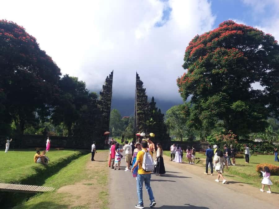 Bali: Incredible Full Day Private Charter - The Lunch Experience